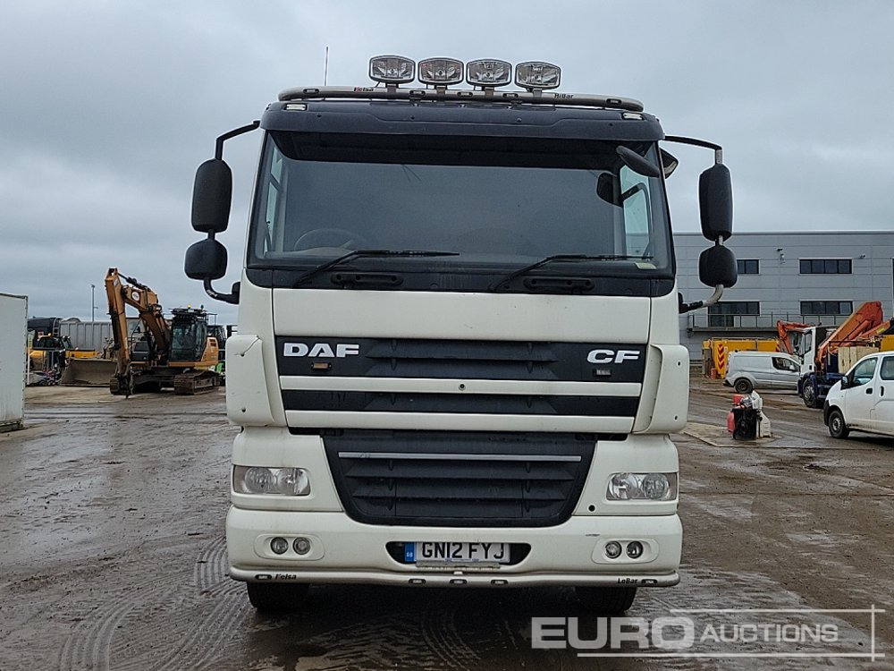 Camion plateau pour transport de équipements lourds 2012 DAF CF: photos 8