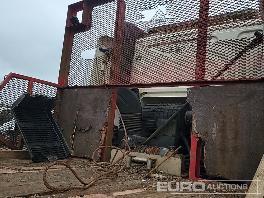 Camion plateau pour transport de équipements lourds 2012 DAF CF: photos 17