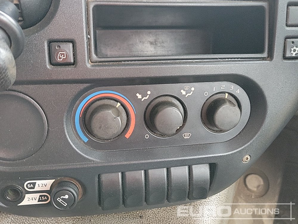 Camion plateau pour transport de équipements lourds 2012 DAF CF: photos 25