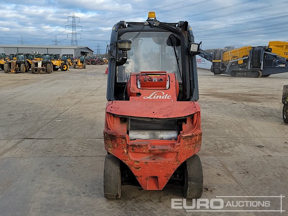 2012 Linde H25T-01 - Chariot élévateur: photos 4 2012 Linde H25T-01 - Chariot élévateur: photos 4