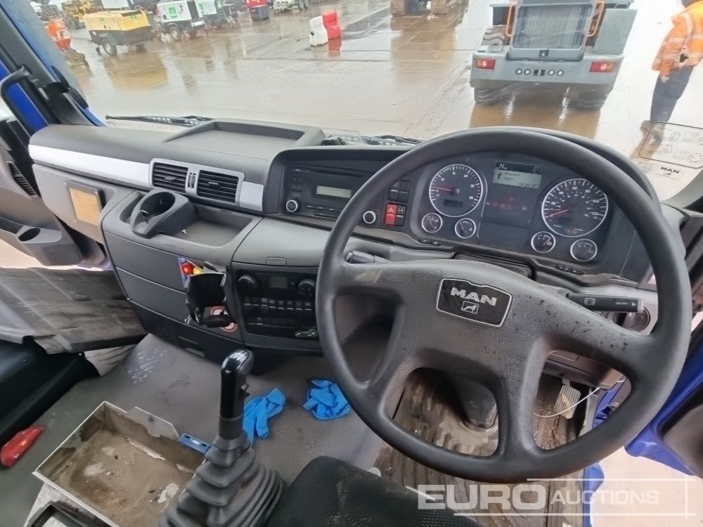 Camion plateau 2012 MAN TGS 26.360: photos 35 Camion plateau 2012 MAN TGS 26.360: photos 35