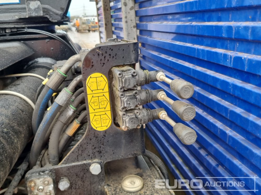 Camion plateau 2012 MAN TGS 26.360: photos 25 Camion plateau 2012 MAN TGS 26.360: photos 25