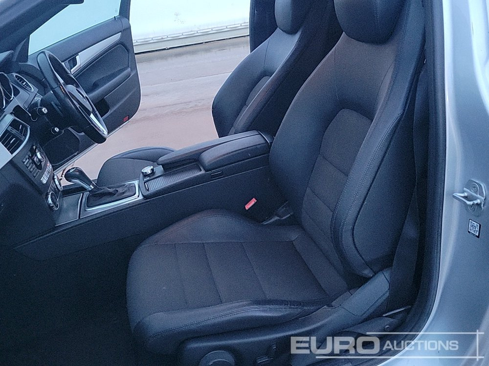 Voiture 2012 Mercedes C220 CDI: photos 19