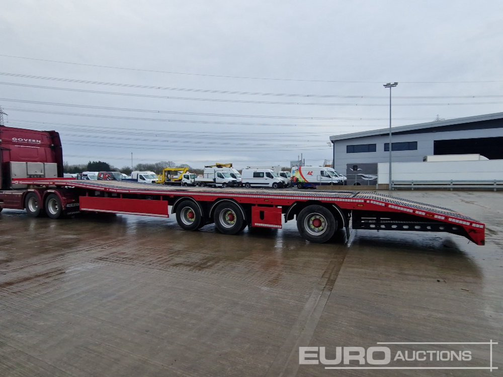 2012 SDC Sloper, Hydraulic Raising Deck, BPW Axles Rear Steer, Rear Aluminium Ramps (Fully Reburhised) - Semi-remorque surbaissé: photos 2 2012 SDC Sloper, Hydraulic Raising Deck, BPW Axles Rear Steer, Rear Aluminium Ramps (Fully Reburhised) - Semi-remorque surbaissé: photos 2