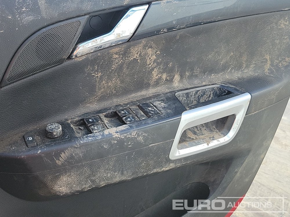 SUV 2012 Vauxhall Antara: photos 26