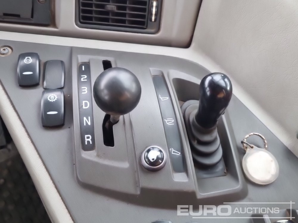 Tombereau articulé 2012 Volvo A25F: photos 39