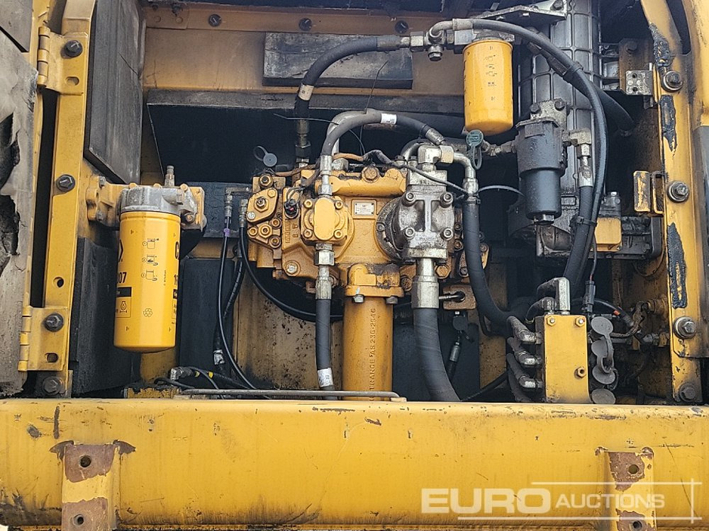 Pelle sur pneus 2013 CAT M325D: photos 28