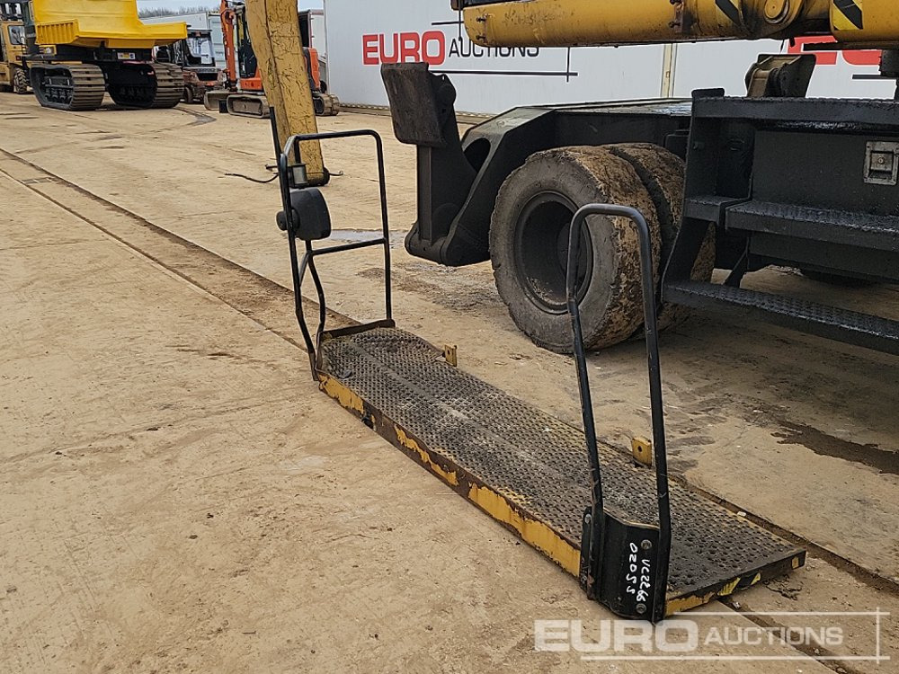 Pelle sur pneus 2013 CAT M325D: photos 11