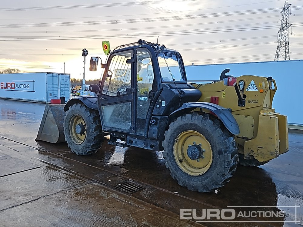 2013 CAT TH407C - Chariot télescopique: photos 3 2013 CAT TH407C - Chariot télescopique: photos 3