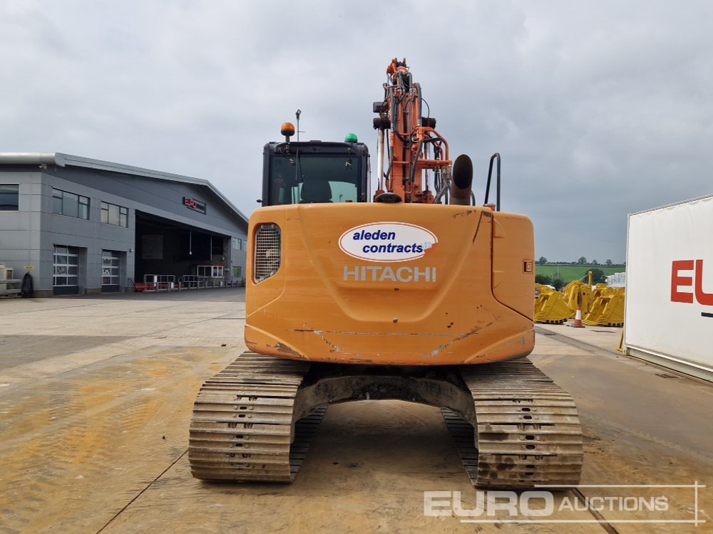 2013 Hitachi ZX135US-5B - Pelle sur chenille: photos 4 2013 Hitachi ZX135US-5B - Pelle sur chenille: photos 4