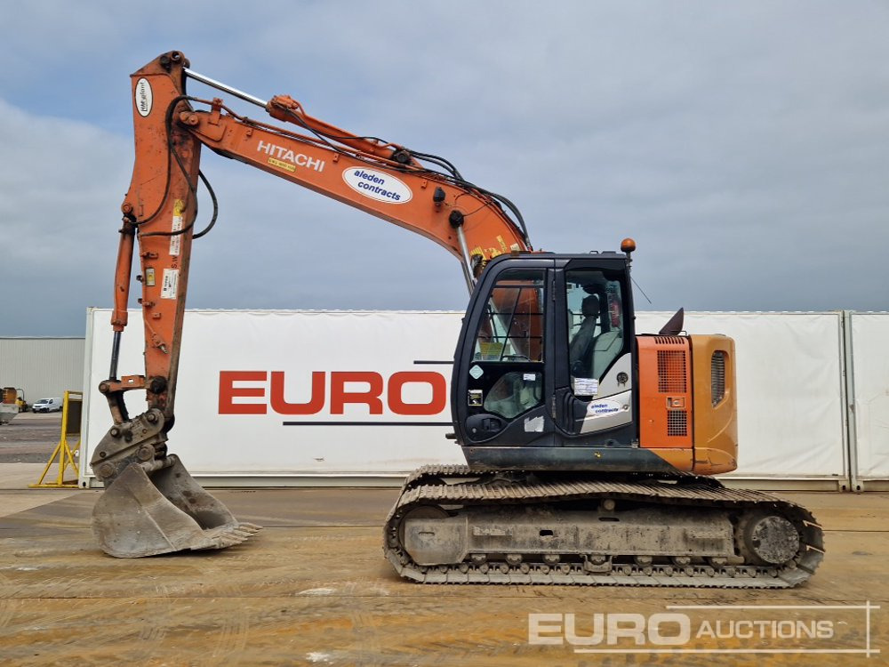 2013 Hitachi ZX135US-5B - Pelle sur chenille: photos 2 2013 Hitachi ZX135US-5B - Pelle sur chenille: photos 2