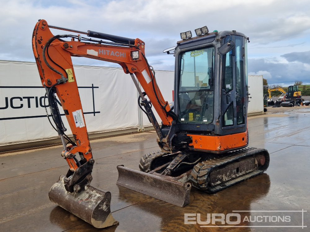 2013 Hitachi ZX29U-3 CLR - Mini pelle: photos 1 2013 Hitachi ZX29U-3 CLR - Mini pelle: photos 1