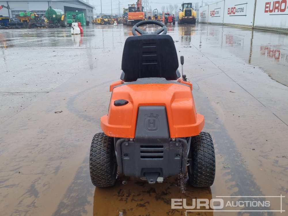 2013 Husqvarna R111B - Motofaucheuse: photos 4 2013 Husqvarna R111B - Motofaucheuse: photos 4