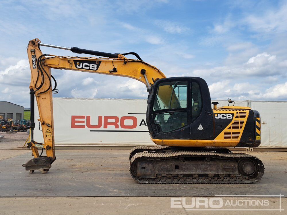 2013 JCB JS130LC - Pelle sur chenille: photos 2 2013 JCB JS130LC - Pelle sur chenille: photos 2