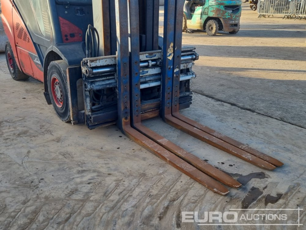 Chariot élévateur 2013 Linde H35T-02: photos 26