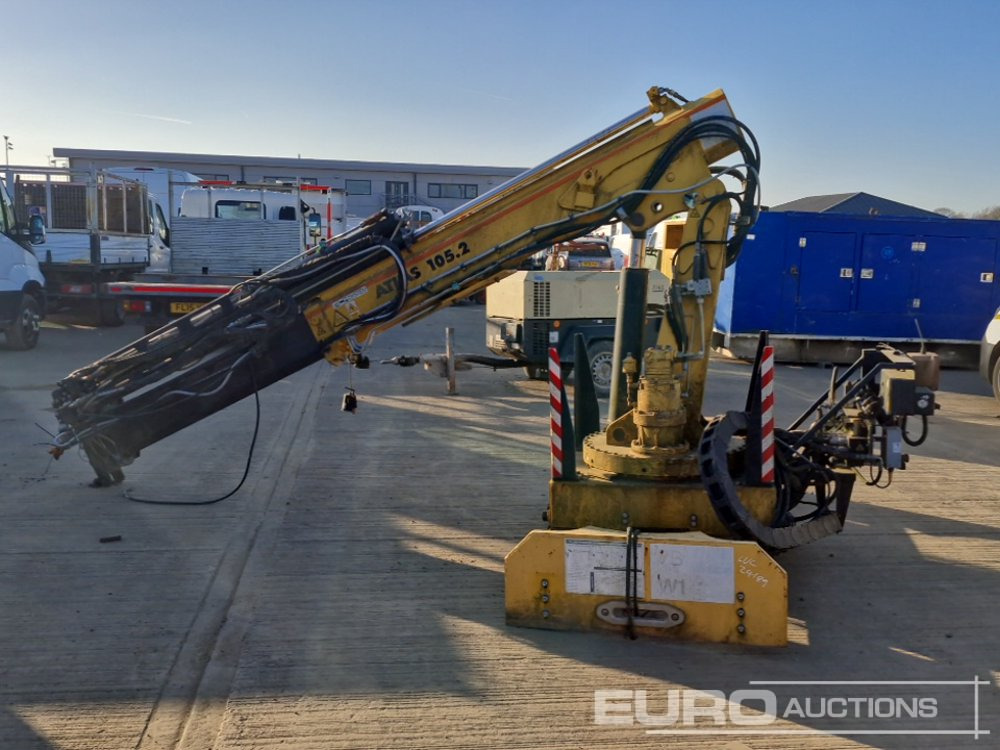 2014 Atlas 105.2 - Grue auxiliaire: photos 2 2014 Atlas 105.2 - Grue auxiliaire: photos 2