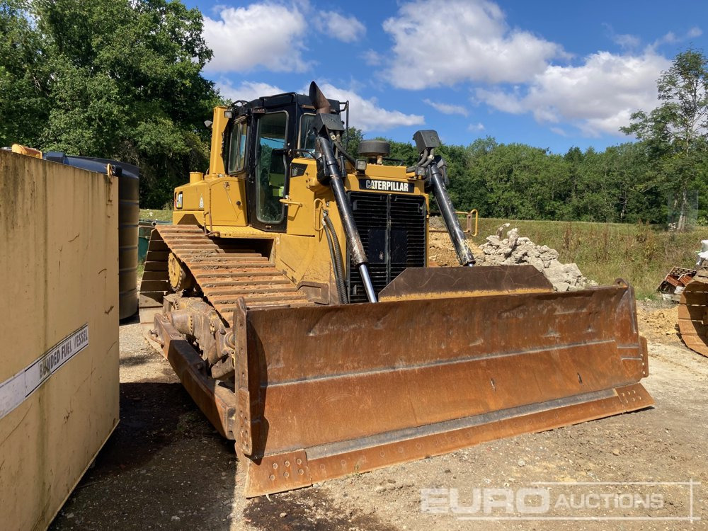 2014 CAT D6TLGP - Bulldozer: photos 1 2014 CAT D6TLGP - Bulldozer: photos 1