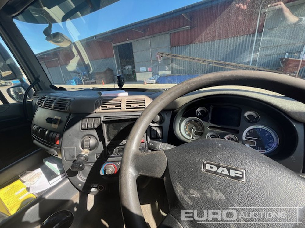 Camion fourgon 2014 DAF CF65.300: photos 14