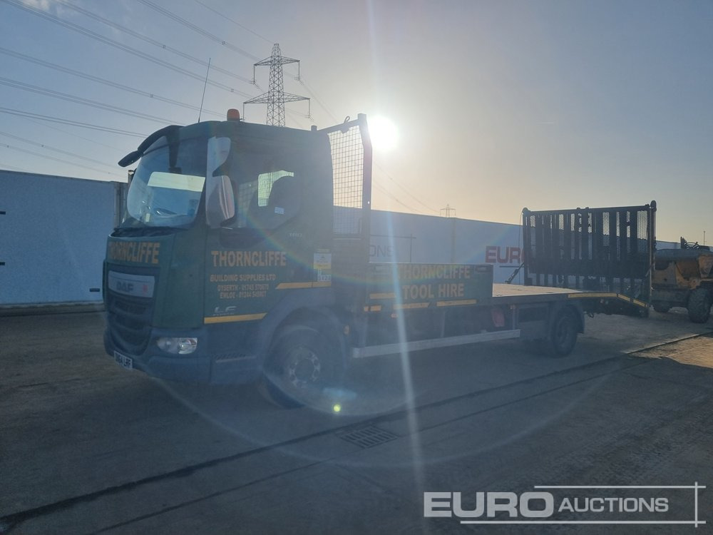 2014 DAF LF180 - Camion plateau: photos 1 2014 DAF LF180 - Camion plateau: photos 1