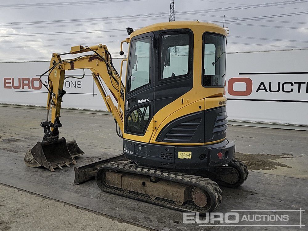2014 Hyundai R25Z-9A - Mini pelle: photos 3 2014 Hyundai R25Z-9A - Mini pelle: photos 3