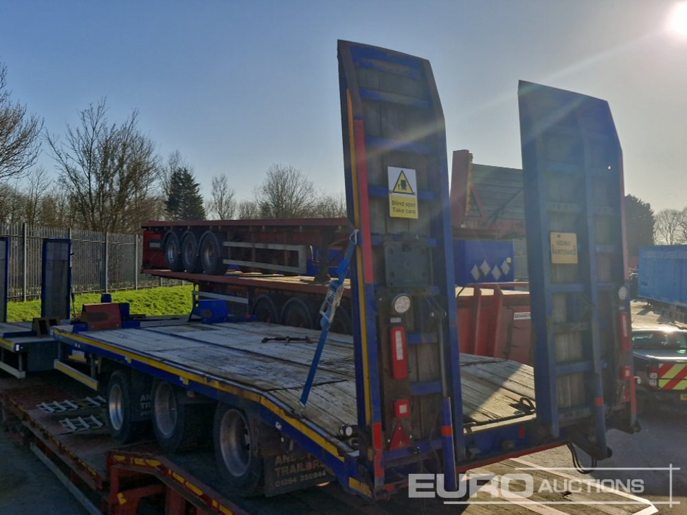 2015 Andover Tri Axle Drawbar Low Loader Trailer, Hydraulic Ramps - Semi-remorque surbaissé: photos 2 2015 Andover Tri Axle Drawbar Low Loader Trailer, Hydraulic Ramps - Semi-remorque surbaissé: photos 2