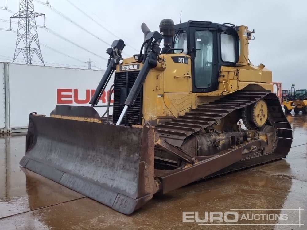 2015 CAT D6TLGP - Bulldozer: photos 1 2015 CAT D6TLGP - Bulldozer: photos 1