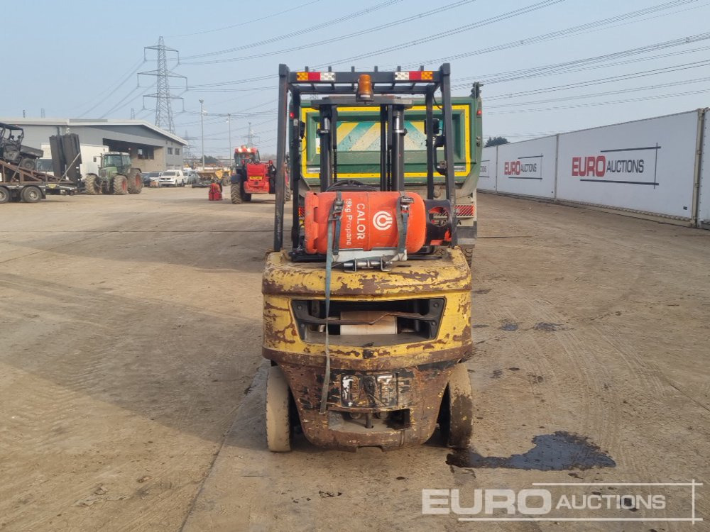 2015 CAT GP25N - Chariot élévateur: photos 4 2015 CAT GP25N - Chariot élévateur: photos 4