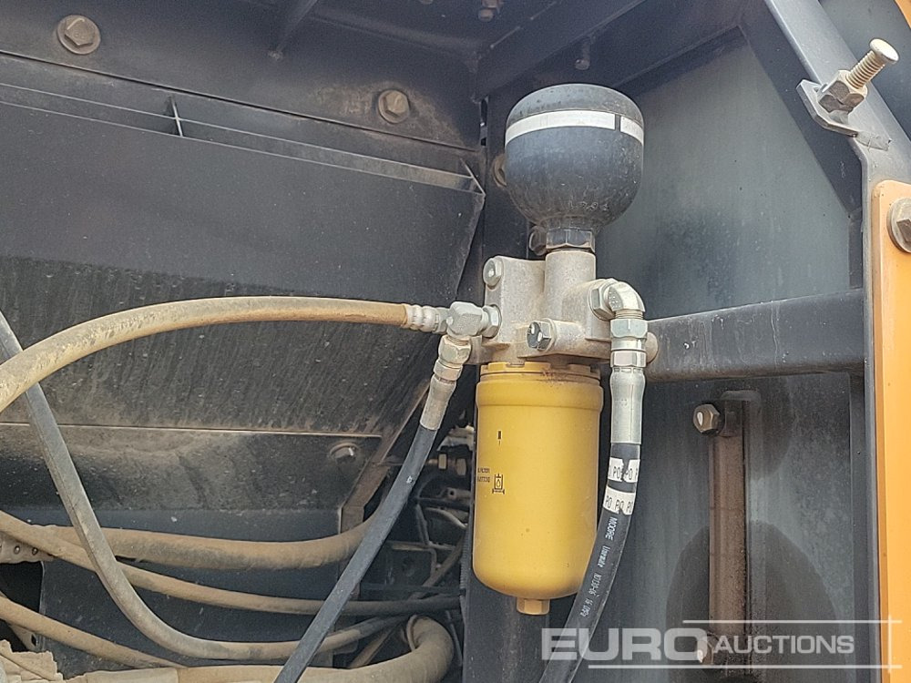 Pelle sur chenille 2015 Case CX210B: photos 36