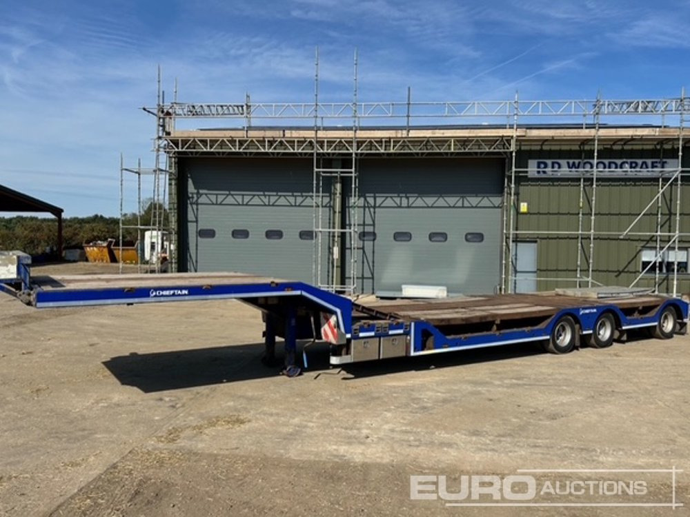 2015 Cheiftain Tri Axle Extenable Low Loader Trailer - Semi-remorque surbaissé: photos 1 2015 Cheiftain Tri Axle Extenable Low Loader Trailer - Semi-remorque surbaissé: photos 1