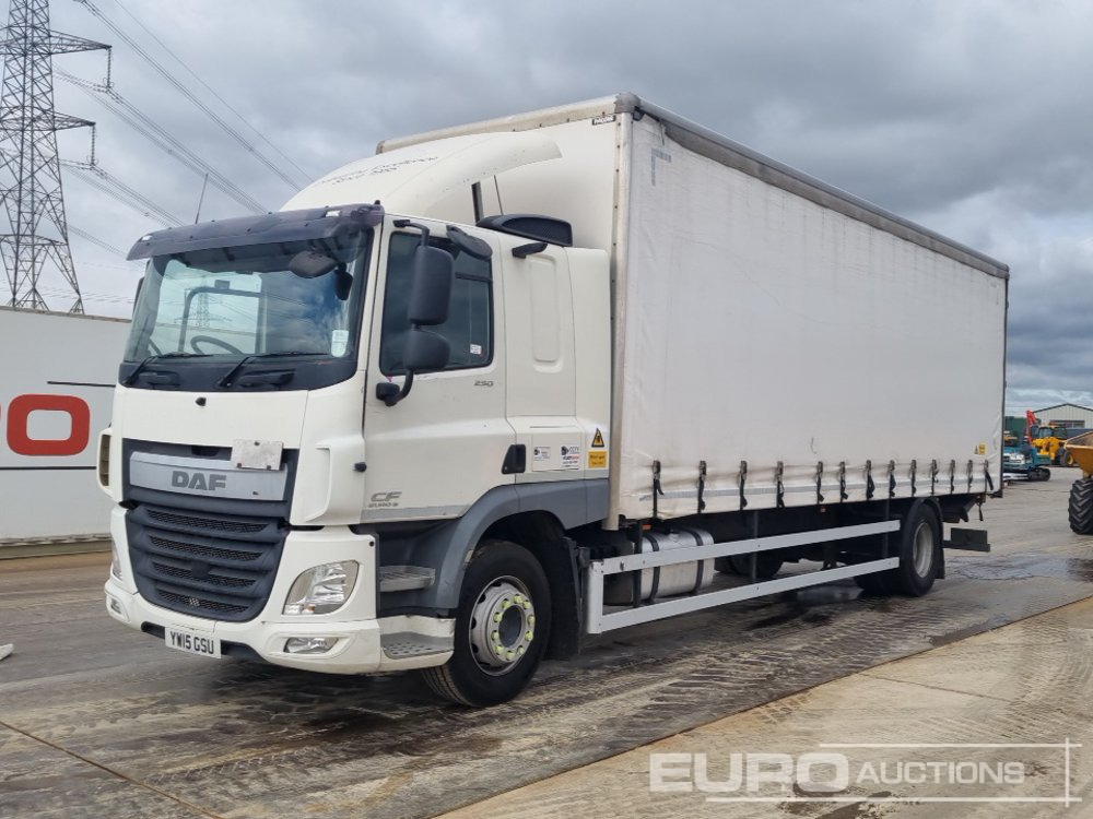 2015 DAF CF250 - Camion à rideaux coulissants: photos 1 2015 DAF CF250 - Camion à rideaux coulissants: photos 1