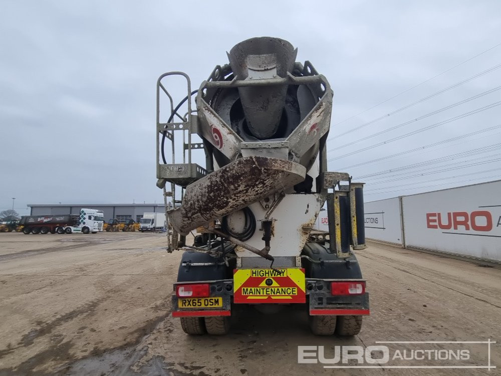 2015 DAF CF330 - Camion malaxeur: photos 4 2015 DAF CF330 - Camion malaxeur: photos 4