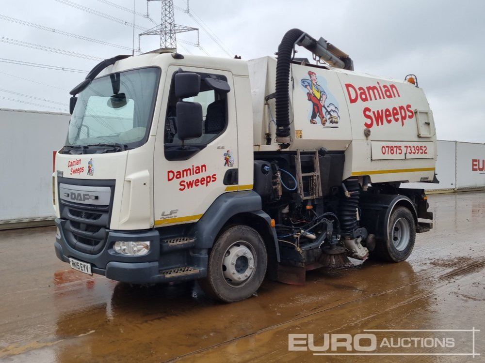 2015 DAF LF 220 - Balayeuse de voirie: photos 1 2015 DAF LF 220 - Balayeuse de voirie: photos 1
