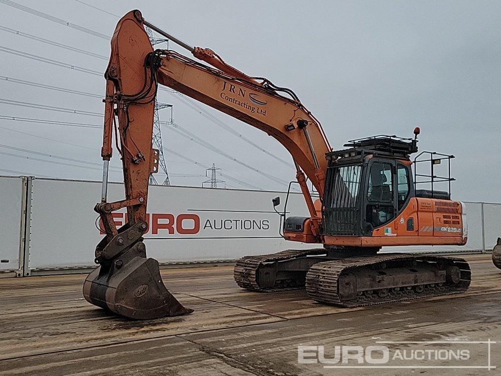 2015 Doosan DX225LC-3 - Pelle sur chenille: photos 1 2015 Doosan DX225LC-3 - Pelle sur chenille: photos 1