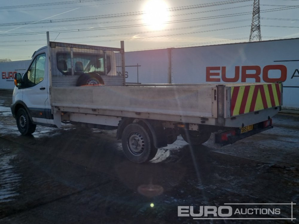 2015 Ford Transit 350 - Utilitaire plateau: photos 3 2015 Ford Transit 350 - Utilitaire plateau: photos 3