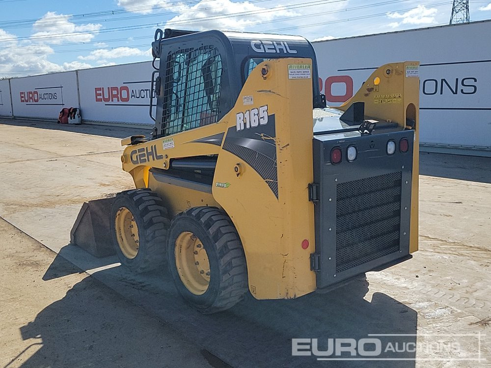 2015 Gehl R165 - Mini chargeuse: photos 3 2015 Gehl R165 - Mini chargeuse: photos 3
