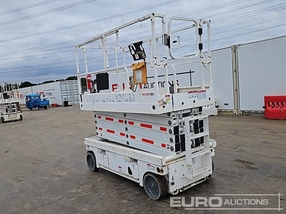 2015 Haulotte Compact 14 - Nacelle: photos 3 2015 Haulotte Compact 14 - Nacelle: photos 3