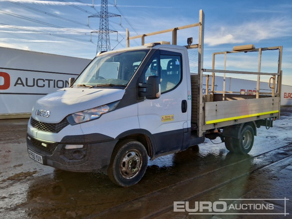 2015 Iveco Daily 35C13 - Utilitaire plateau: photos 1 2015 Iveco Daily 35C13 - Utilitaire plateau: photos 1
