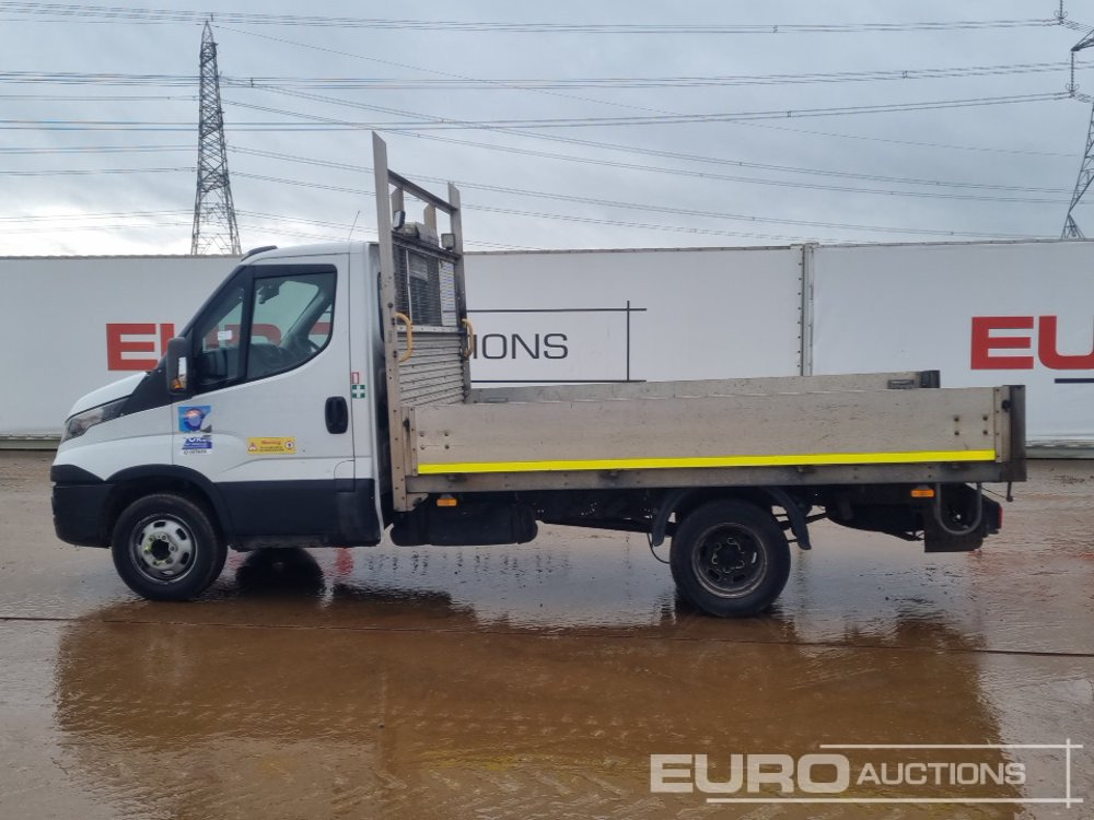 2015 Iveco Daily 35C13D - Utilitaire plateau: photos 2 2015 Iveco Daily 35C13D - Utilitaire plateau: photos 2