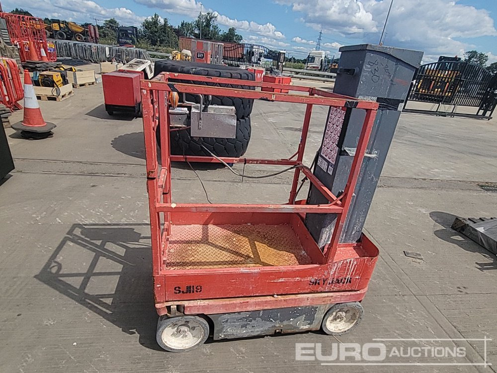 2015 SkyJack SJ16 - Nacelle: photos 2 2015 SkyJack SJ16 - Nacelle: photos 2