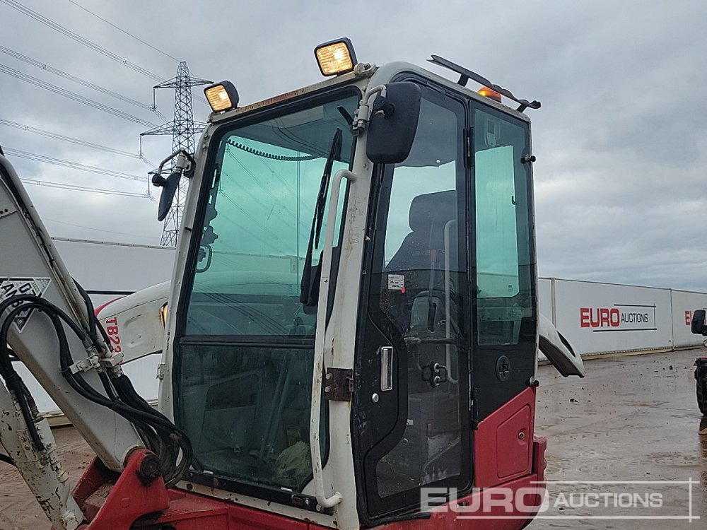 Mini pelle 2015 Takeuchi TB230: photos 34