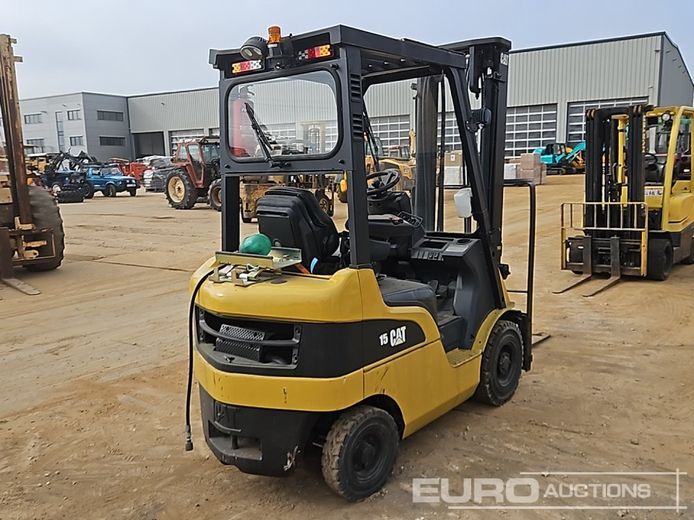 2016 CAT GP18NT - Chariot élévateur à gaz: photos 5 2016 CAT GP18NT - Chariot élévateur à gaz: photos 5