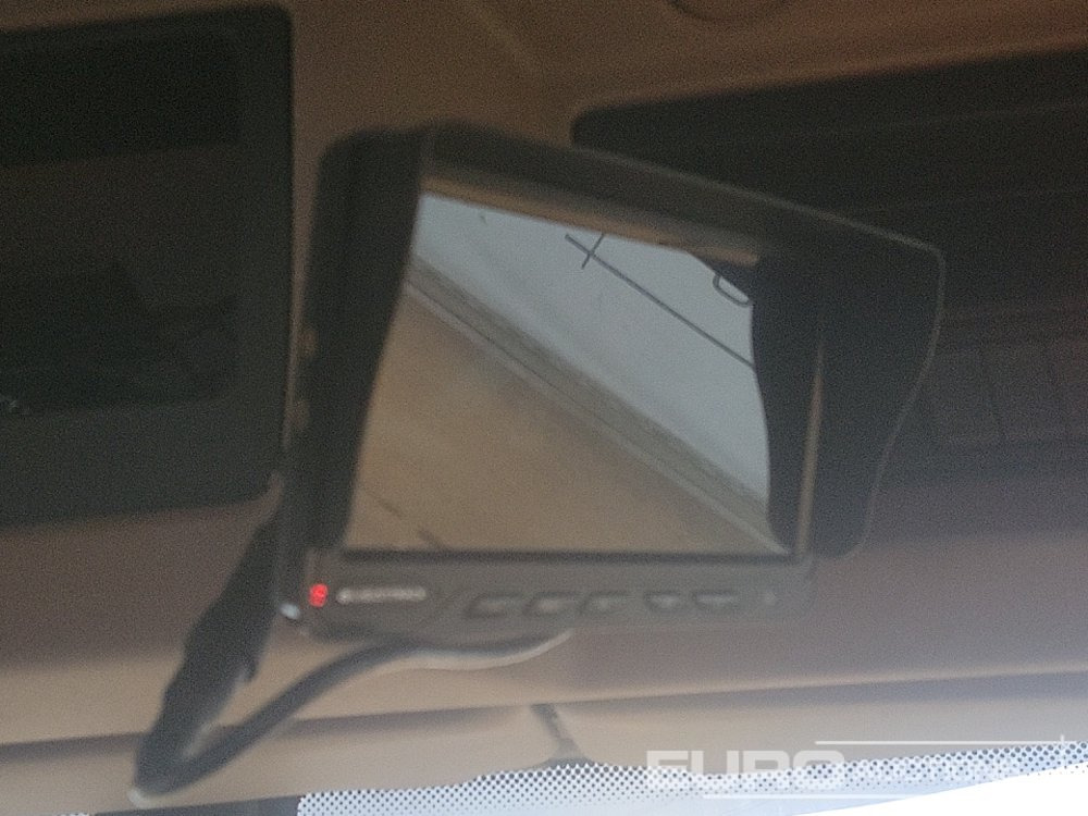 Camion plateau pour transport de équipements lourds 2016 DAF 210: photos 28