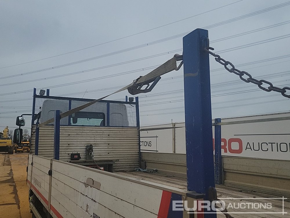 Camion plateau pour transport de équipements lourds 2016 DAF 210: photos 14