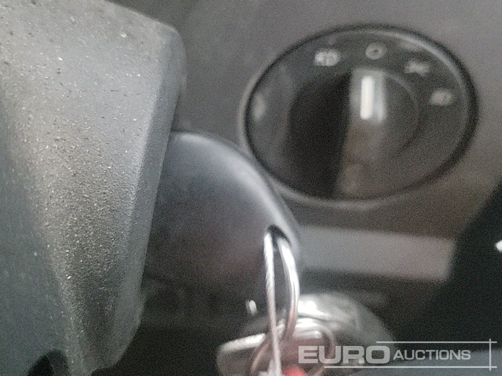 Camion plateau pour transport de équipements lourds 2016 DAF 210: photos 27