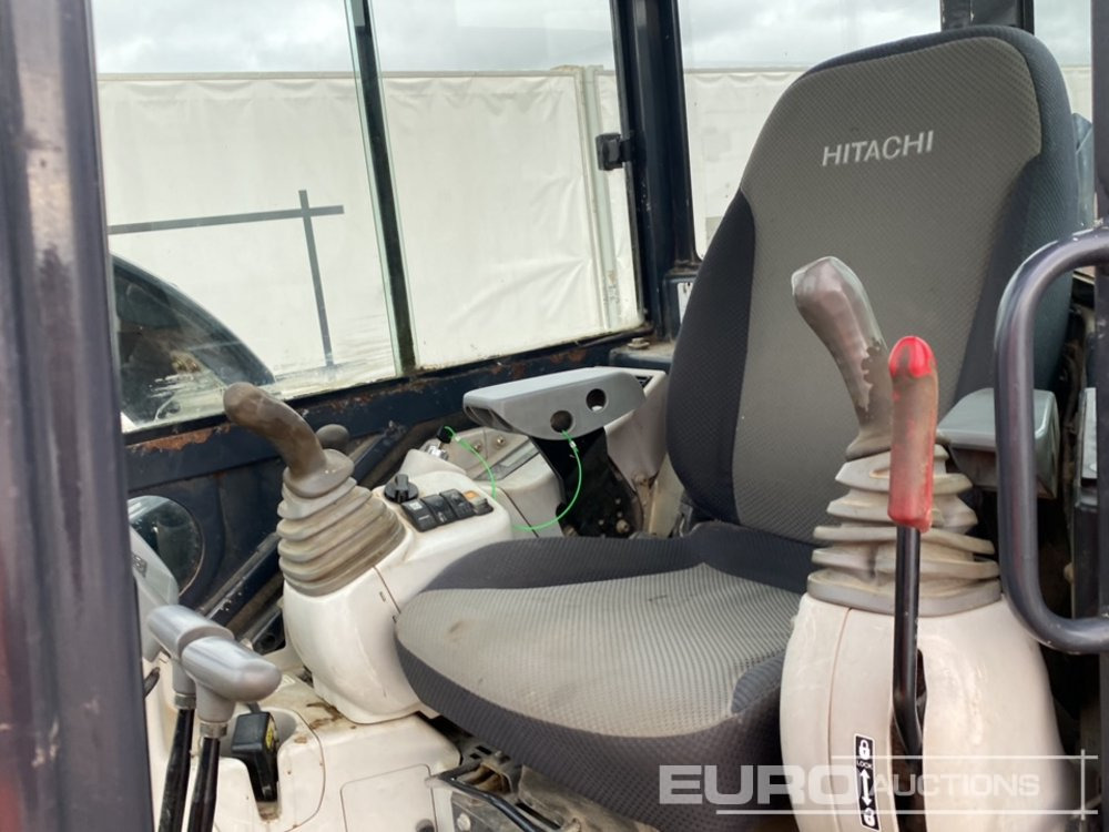 Mini pelle 2016 Hitachi ZX55U-5A CLR: photos 38