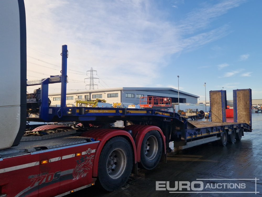 2016 Montracon Tri Axle Step Frame Low Loader Trailer, Out Riggers, Hydraulic Fliptoe Ramps - Semi-remorque surbaissé: photos 1 2016 Montracon Tri Axle Step Frame Low Loader Trailer, Out Riggers, Hydraulic Fliptoe Ramps - Semi-remorque surbaissé: photos 1