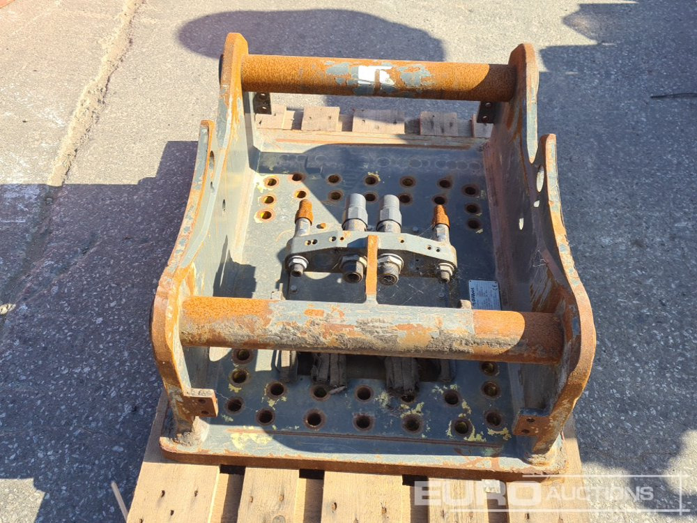 2016 Oilquick Head Stock 80mm Pin to suit 20 Ton Excavator - Marteau hydraulique: photos 4 2016 Oilquick Head Stock 80mm Pin to suit 20 Ton Excavator - Marteau hydraulique: photos 4