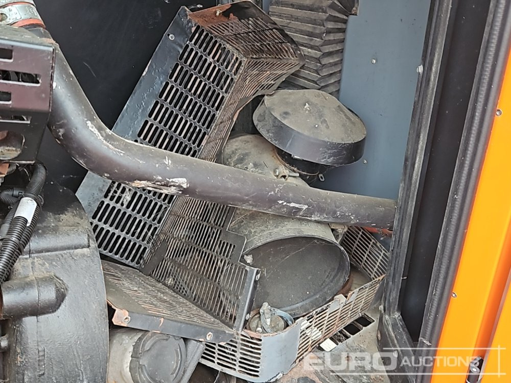 Groupe électrogène 2016 SDMO R110C3: photos 10