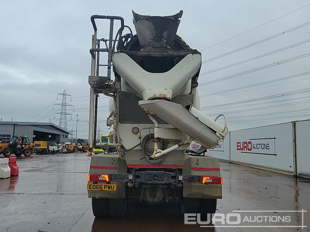 2016 Scania P320 - Camion malaxeur: photos 4 2016 Scania P320 - Camion malaxeur: photos 4