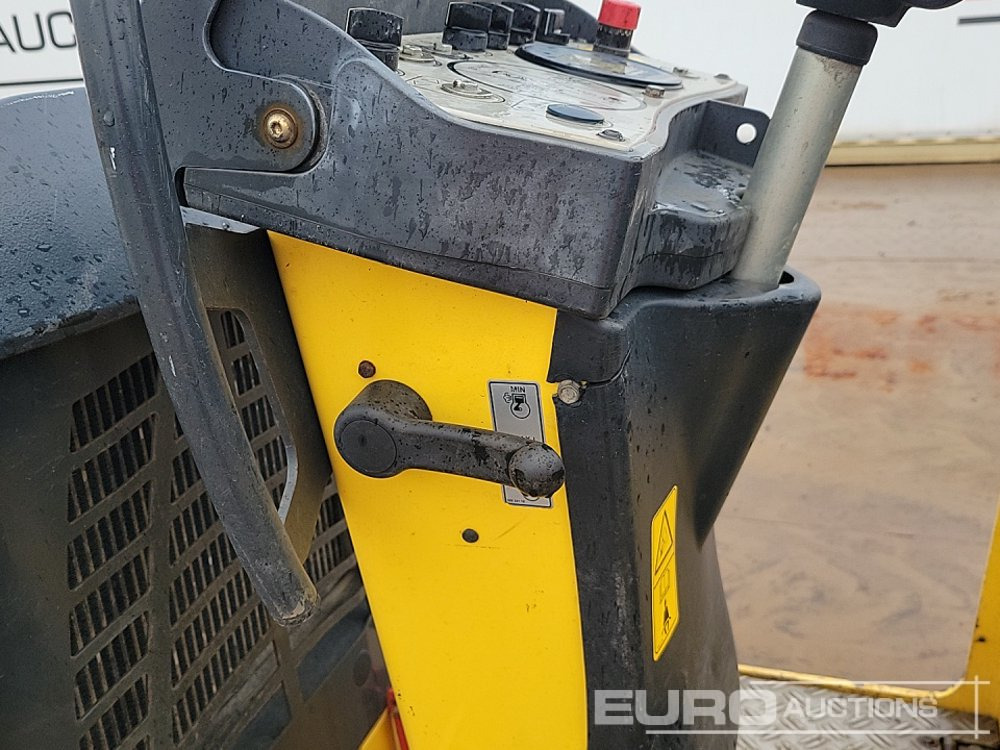 Compacteur 2017 Bomag BW80AD-5: photos 20